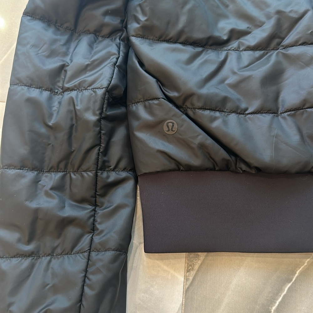 Lululemon Light Jacket - image 5